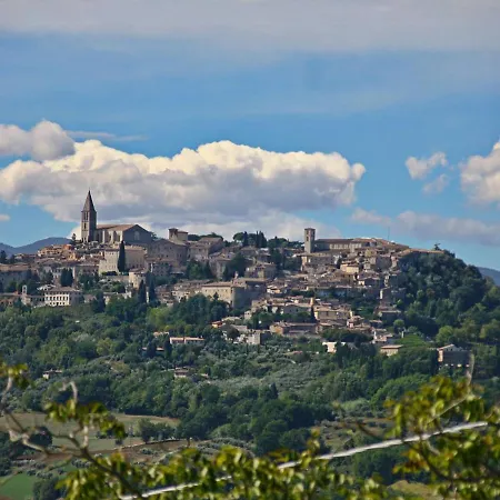 Tranquil Haven In Todi Countryside * Chioano