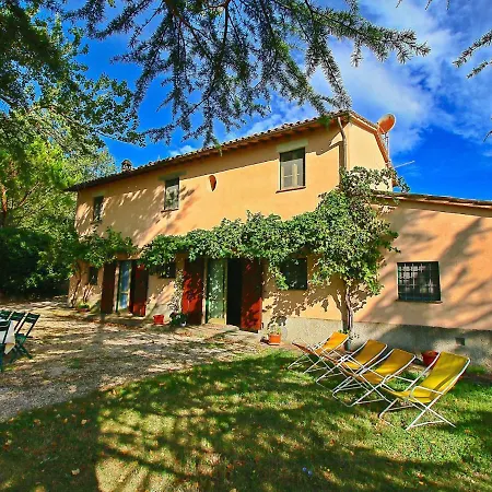 Tranquil Haven In Todi Countryside
